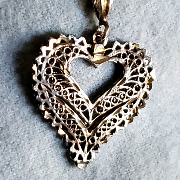 Heart Pendant with Chain - Picture 1 of 5